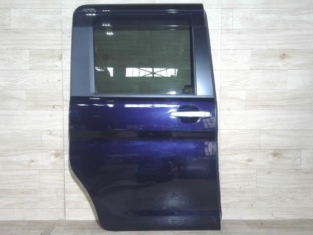 【中古】中古部品 タント LA600S 右ﾘｱﾄﾞｱ 【3310390100-250317000913300】