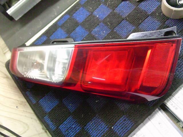 【中古】中古部品 ワゴンＲ MH34S 左ﾃｰﾙﾗﾝﾌﾟ 【3330220100-250324000215600】