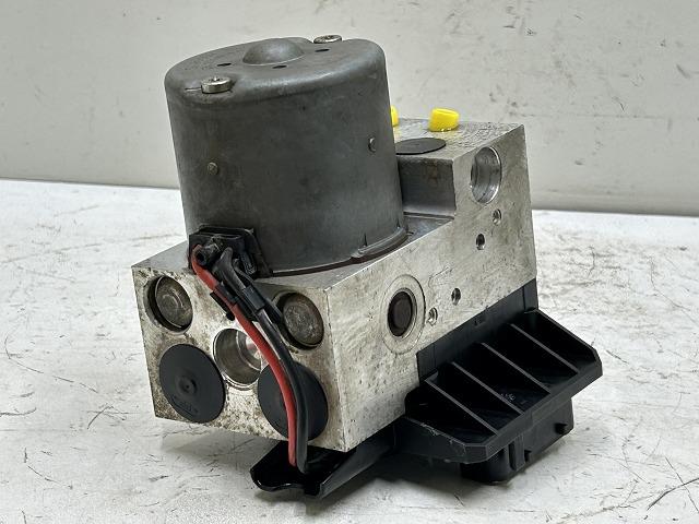 【中古】中古部品 プジョー 607 Z8XFX ABSｱｸﾁｭｴｰﾀｰ 【3310070100-0000Y0763442500】