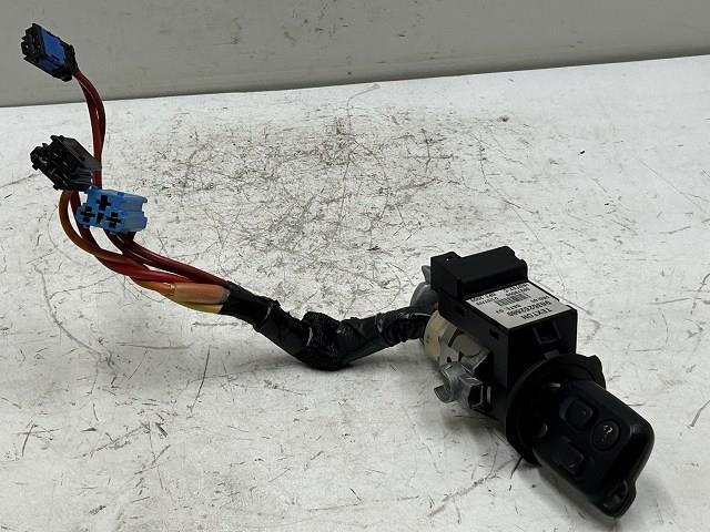 【中古】中古部品 プジョー 607 Z8XFX ｲｸﾞﾆｯｼｮﾝｽｲｯﾁ 【3310070100-0000Y0763468650】