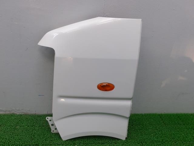 【中古】中古部品 エブリィ DA64V 左ﾌﾛﾝﾄﾌｪﾝﾀﾞｰ 【3310250100-000253007910700】
