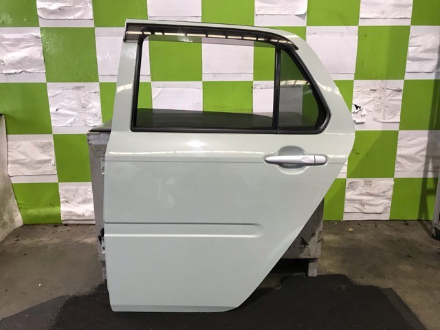 【中古】中古部品 ミラトコット LA550S 左ﾘｱﾄﾞｱ 【3330530100-000005369313400】｜e-cleマート
