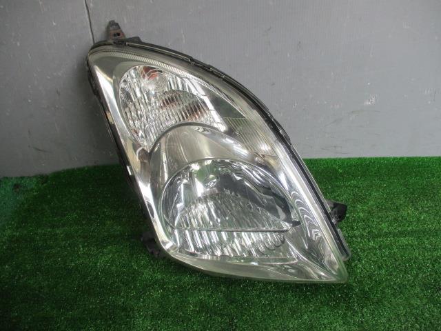 【中古】中古部品 スイフト ZC11S 右ﾍｯﾄﾞﾗﾝﾌﾟ 【3330560100-001705573810800】
