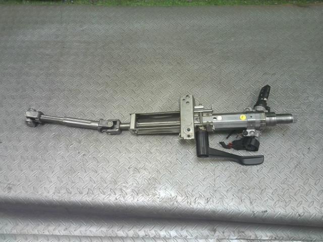 【中古】中古部品 VW ポロ 6RCBZ ｽﾃｱﾘﾝｸﾞｺﾗﾑ 【3330990700-202412002247140】