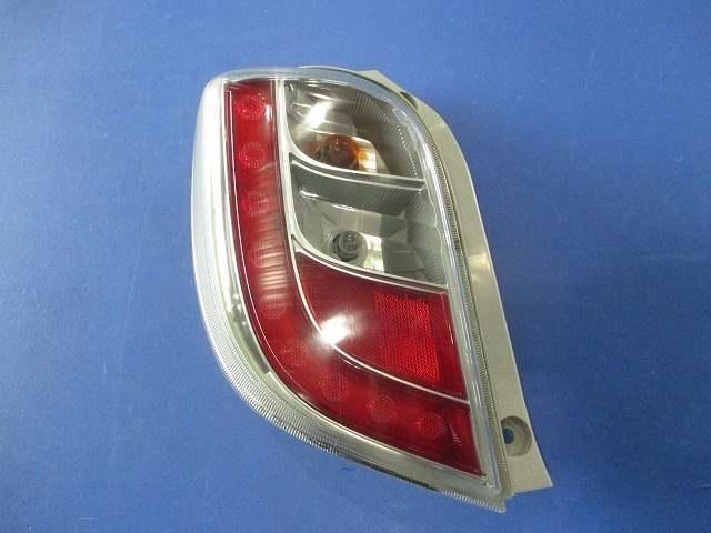 【中古】中古部品 ミライース LA300S 左ﾃｰﾙﾗﾝﾌﾟ 【3310590000-000002155615600】