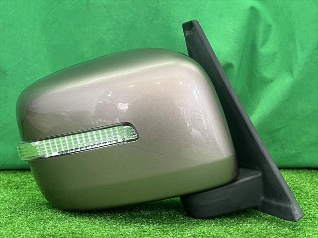 【中古】中古部品 デリカＤ2 MB15S 右ｻｲﾄﾞﾐﾗｰ 【3330240100-002025535613500】