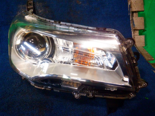 【中古】中古部品 デイズ B21W 右ﾍｯﾄﾞﾗﾝﾌﾟ 【3340140100-000025084710800】