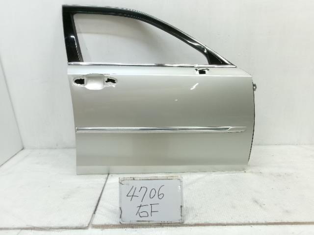 【中古】中古部品 クラウンマジェスタ GWS214 右ﾌﾛﾝﾄﾄﾞｱ 【3500170000-250329503413100】