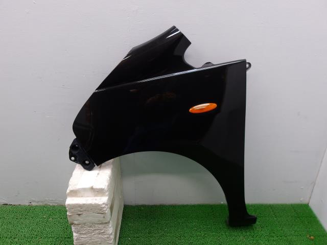 【中古】中古部品 ムーヴ LA100S 左ﾌﾛﾝﾄﾌｪﾝﾀﾞｰ 【3310250100-000253008310700】