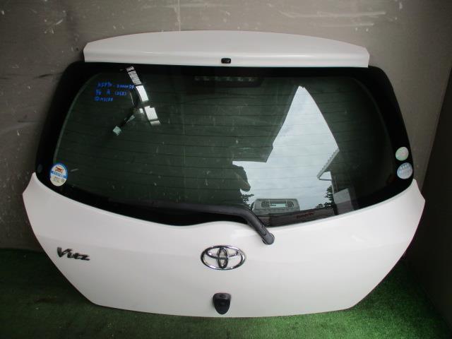 【中古】中古部品 ヴィッツ KSP90 ﾊﾞｯｸﾄﾞｱ 【3330560100-001456258115800】