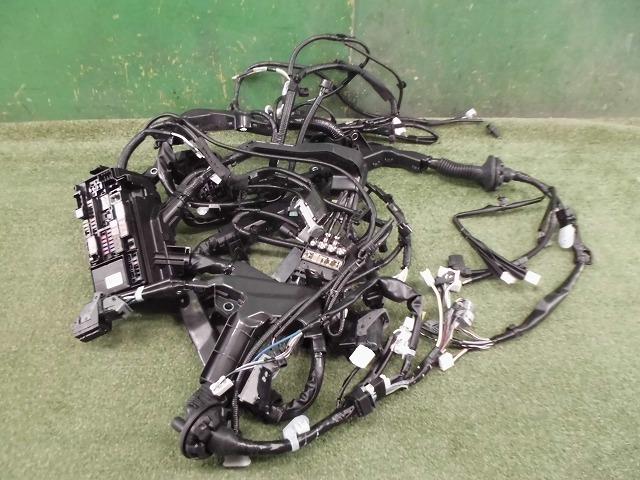 【中古】中古部品 Ｃ－ＨＲ ZYX10 ﾜｲﾔｰﾊｰﾈｽ 【3330150100-000025306069000】