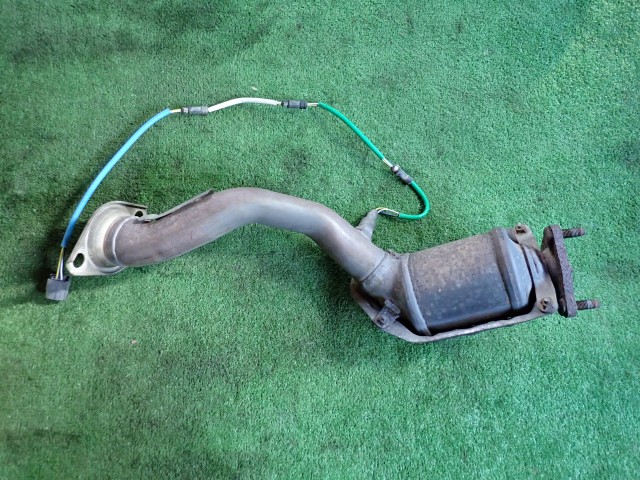 【中古】中古部品 フィット GK4 ﾌﾛﾝﾄｴｷｿﾞｰｽﾄﾊﾟｲﾌﾟ 【3330450100-250328000122200】