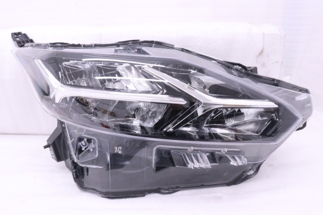 【中古】中古部品 デイズ B44W 右ﾍｯﾄﾞﾗﾝﾌﾟ 【3260520000-250403500710800】