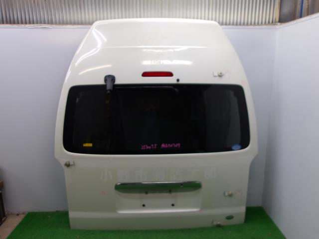【中古】中古部品 ハイエース TRH226S ﾊﾞｯｸﾄﾞｱ 【3310250100-000253007515800】