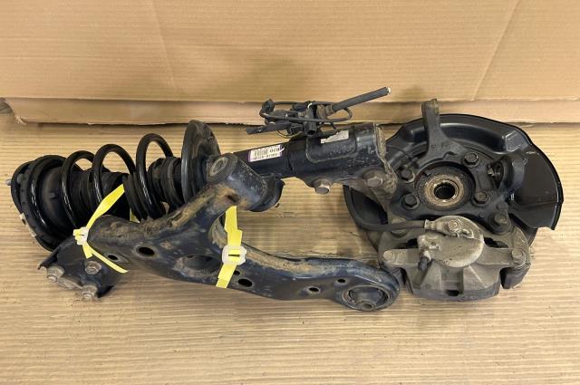 【中古】中古部品 プリウスα ZVW41W 右フロントストラット 【3330650100-000253002250100】|e-cleマート