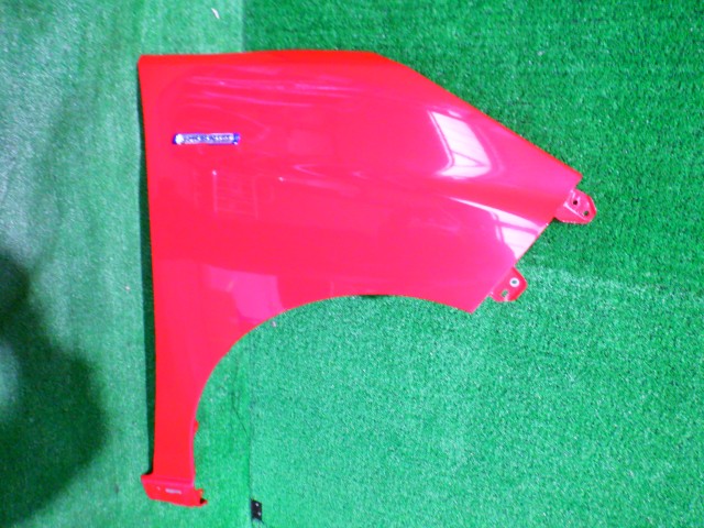 【中古】中古部品 ソリオ MA36S 右ﾌﾛﾝﾄﾌｪﾝﾀﾞｰ 【3340140100-000025089210600】