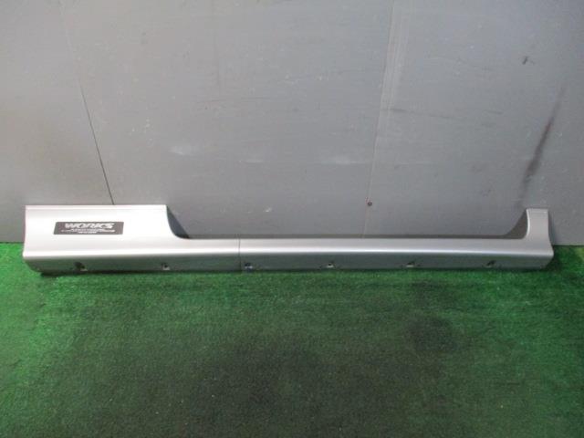 【中古】中古部品 アルト HC11V 右ｻｲﾄﾞｽﾃｯﾌﾟ 【3330560100-001641763813700】