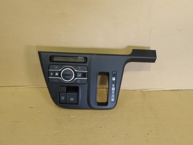 【中古】中古部品 タント LA650S A/Cｽｲｯﾁﾊﾟﾈﾙ 【3340220100-000226006360900】