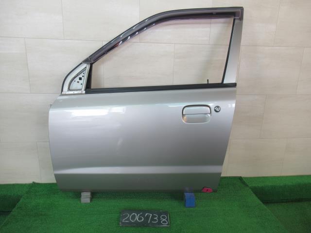 【中古】中古部品 アルト HA23S 左ﾌﾛﾝﾄﾄﾞｱ 【3310120100-250407000413200】 9,361円