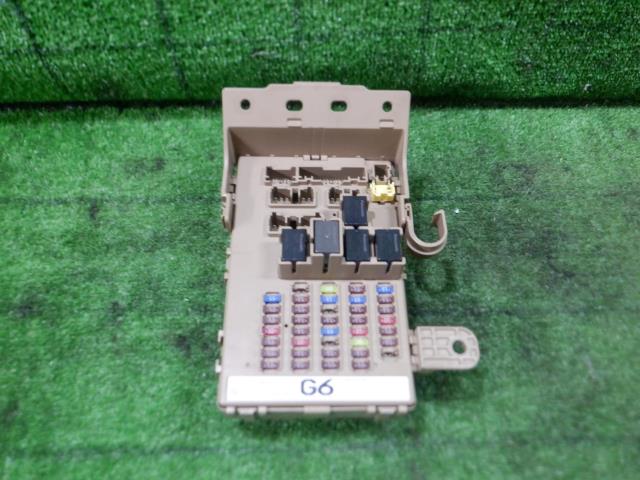【中古】中古部品 インプレッサ GK7 ﾋｭｰｽﾞﾎﾞｯｸｽ 【3330420100-250328000267800】