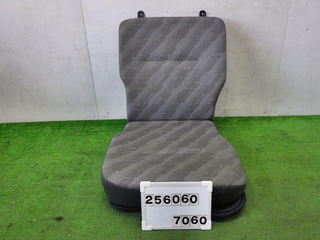 【中古】中古部品 キャリィ DA65T ｱｼｽﾀﾝﾄｼｰﾄ 【3330890100-000025606070600】