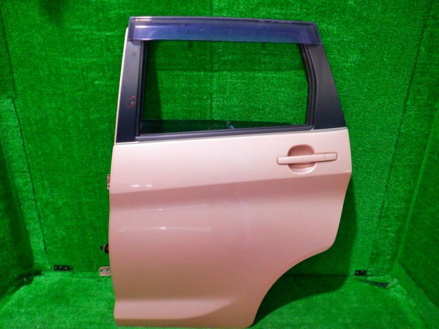 【中古】中古部品 ｅＫワゴン B11W 左ﾘｱﾄﾞｱ 【3340140100-000025091513400】