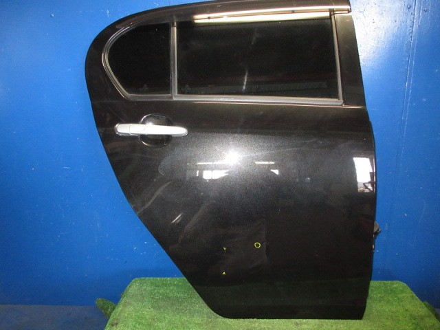 【中古】中古部品 ミライース LA300S 右ﾘｱﾄﾞｱ 【3310270100-000014732513300】｜e-cleマート