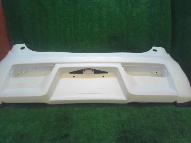 【中古】中古部品 アルト HA36V ﾘｱﾊﾞﾝﾊﾟｰ 【3260240000-250410000115100】