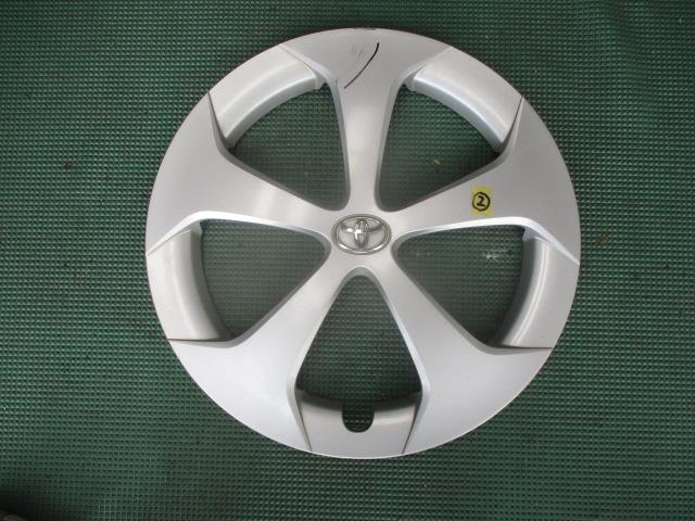 【中古】中古部品 プリウス ZVW30 ﾎｲｰﾙｷｬｯﾌﾟ 【3310190100-000255000247221】