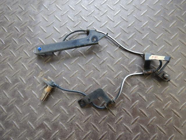 【中古】中古部品 ボンゴ SKP2V ABSｾﾝｻｰ 【3330920100-000243022463450】