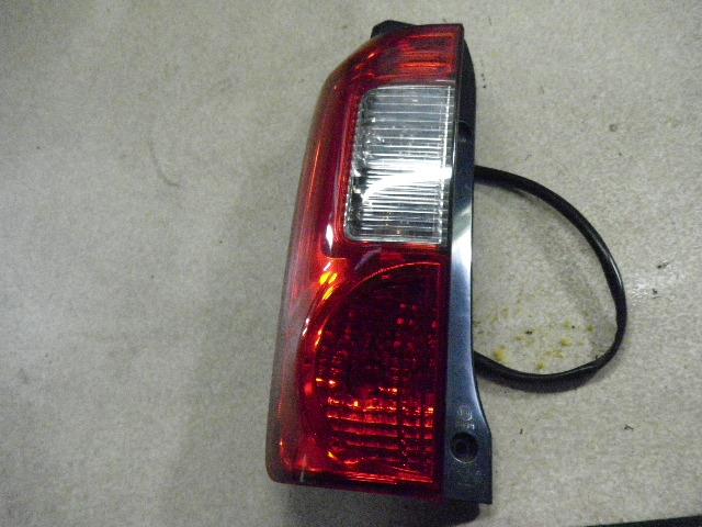 【中古】中古部品 ｅＫスポーツ H81W 左ﾃｰﾙﾗﾝﾌﾟ 【3330810100-001252938415600】