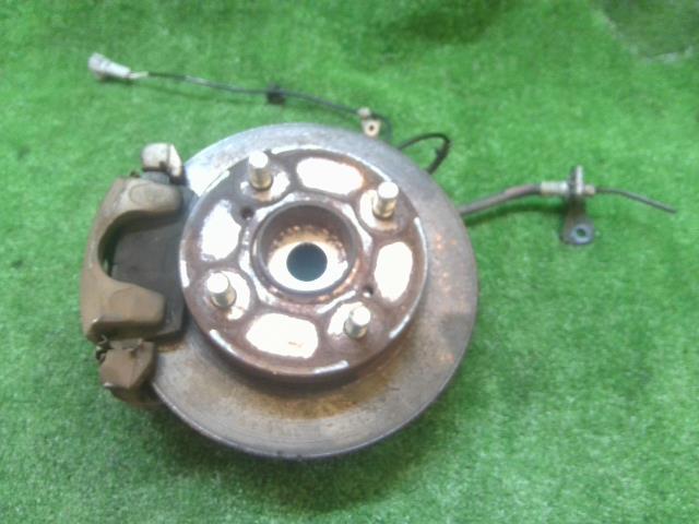 【中古】中古部品 ハスラー MR31S 左ﾌﾛﾝﾄﾅｯｸﾙﾊﾌﾞ 【3260240000-250414000144340】