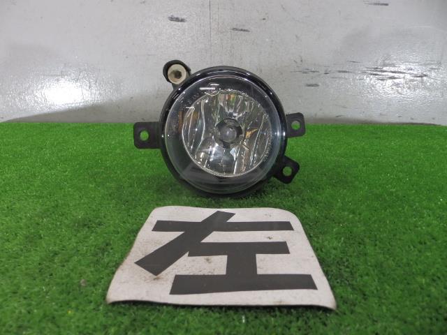 【中古】中古部品 BMW X1 VL18 左ﾌｫｸﾞﾗﾝﾌﾟ 【3260250000-000025044610950】