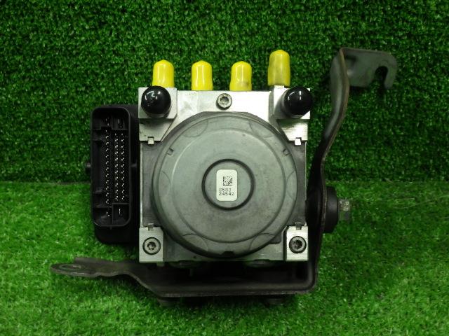【中古】中古部品 ハスラー MR31S ABSｱｸﾁｭｴｰﾀｰ 【3330250100-000000898142500】
