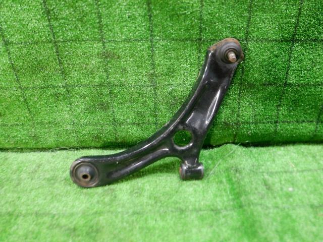 【中古】中古部品 アルト HA25S 左ﾌﾛﾝﾄﾛｱｱｰﾑ 【3330420100-250407000251740】