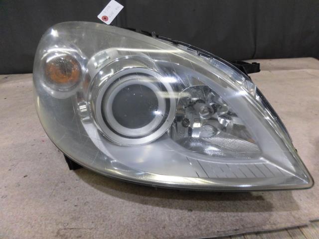 【中古】中古部品 ベンツ Bクラス 245232 右ﾍｯﾄﾞﾗﾝﾌﾟ 【3330810100-001589624710800】
