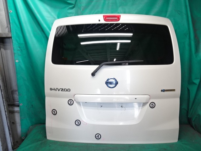 【中古】中古部品 e-NV200 ME0 ﾊﾞｯｸﾄﾞｱ 【3330990500-250416000115800】