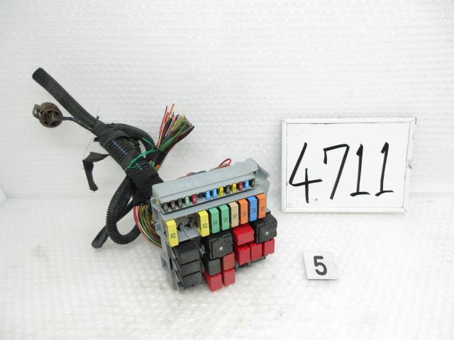 【中古】中古部品 フィアット 500 31212 ﾋｭｰｽﾞﾎﾞｯｸｽ 【3500170000-250417501967800】