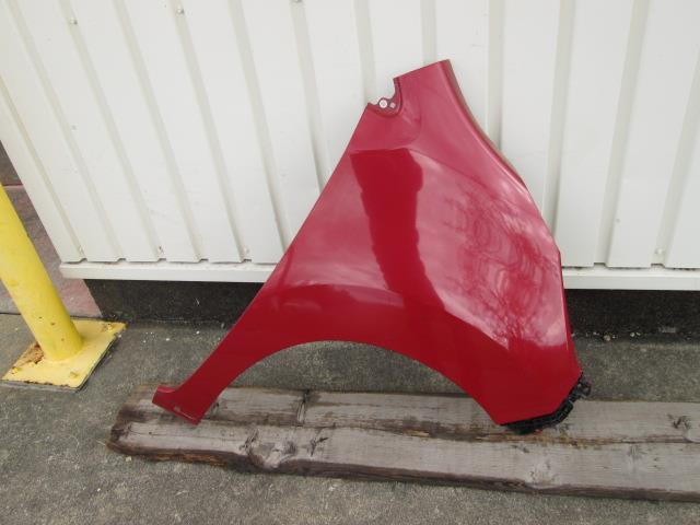 【中古】中古部品 ワゴンＲ MH44S 右ﾌﾛﾝﾄﾌｪﾝﾀﾞｰ 【3310190100-000255003210600】 10,841円