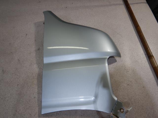 【中古】中古部品 バモス HM1 右フロントフェンダー 【3330810100-001681713910600】