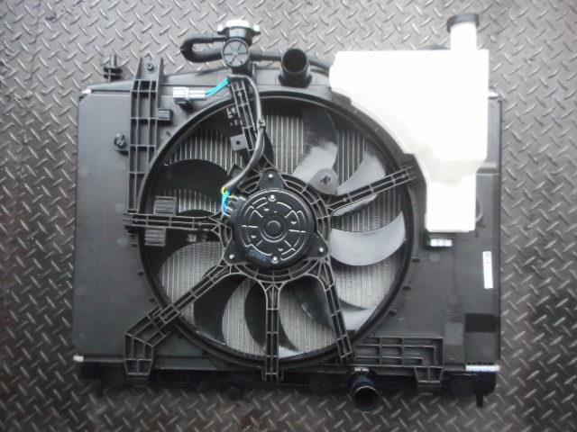 【中古】中古部品 キューブ Z12 ﾗｼﾞｴｰﾀ 【3100430000-001532169420400】