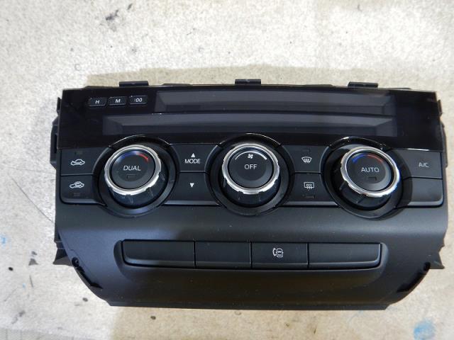 【中古】中古部品 ＣＸ－５ KEEFW A/Cｽｲｯﾁﾊﾟﾈﾙ 【3330810100-001630509060900】