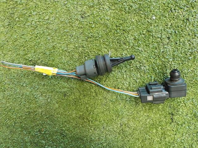 【中古】中古部品 アルト HA24V ｴｱﾌﾛﾒｰﾀｰ 【3260200000-241031000560400】