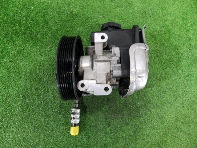 【中古】中古部品 ベンツ Cクラス 204241 ﾊﾟﾜｽﾃﾍﾞｰﾝﾎﾟﾝﾌﾟ 【3260250000-000023129643300】