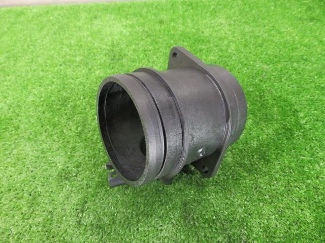 【中古】中古部品 BMW X1 VL18 ｴｱﾌﾛﾒｰﾀｰ 【3260250000-000025044660400】