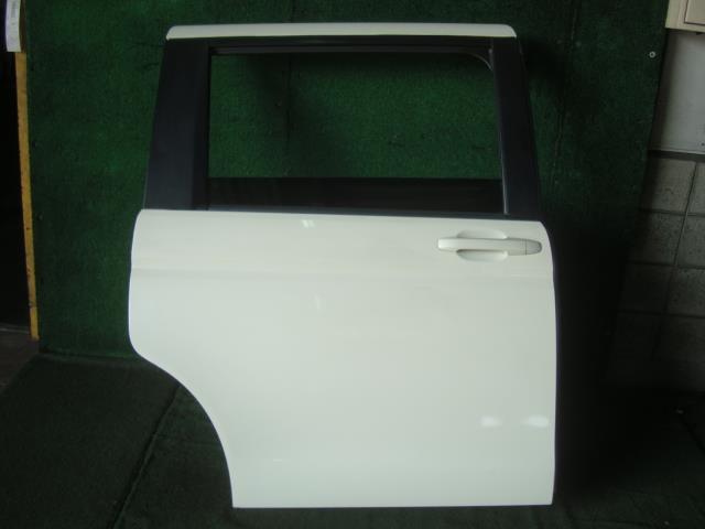 【中古】中古部品 ステップワゴン RK1 右ﾘｱﾄﾞｱ 【3340220100-001638310113300】