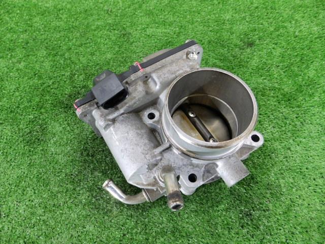 【中古】中古部品 アウトランダー CW5W ｽﾛｯﾄﾙﾎﾞﾃﾞｨ 【3260250000-000024058520300】 11,773円