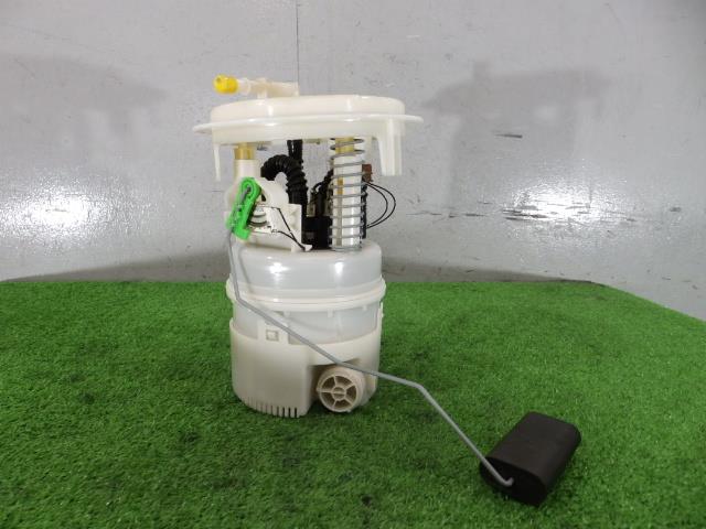 【中古】中古部品 プジョー 308 T75F02 ﾌｭｰｴﾙﾎﾟﾝﾌﾟ 【3260250000-000024253420600】