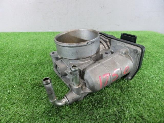 【中古】中古部品 エルグランド TE52 ｽﾛｯﾄﾙﾎﾞﾃﾞｨ 【3260250000-000022175020300】