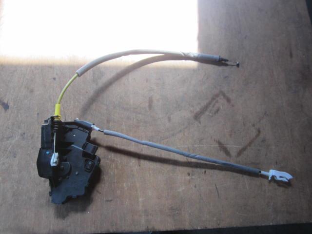 【中古】中古部品 BMW 3シリーズ AY20 左ﾌﾛﾝﾄﾄﾞｱﾛｯｸｿﾚﾉｲﾄﾞ 【3310050100-001096995364560】
